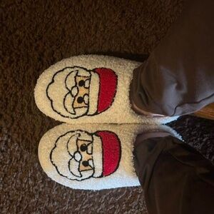 NEW Christmas Style Pattern Fuzzy Slippers. Multiple Styles. Sizes 5-12.